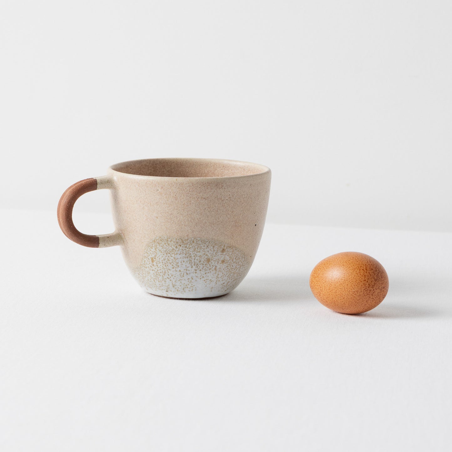 Taza Panzona Grande - Arena + Gris Tormenta