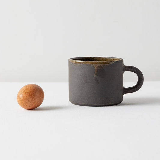 Taza Mediana - Barro Negro Expuesto